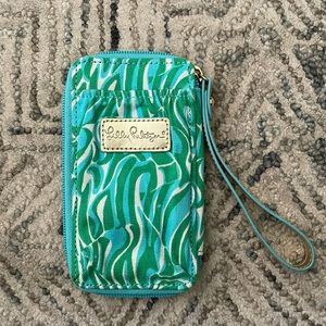 Lilly Pulitzer Wristlet Wallet Green Blue White Print for iPhone, ID, etc. NWOT
